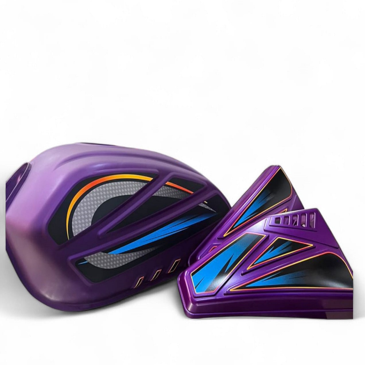 Tanque De Gasolina Con Tapas Laterales ZZ-B150R Morado Megazuki